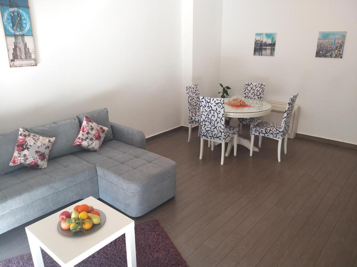 3 Bedroom Apartment With Terrace And Free Parking Split Exterior foto