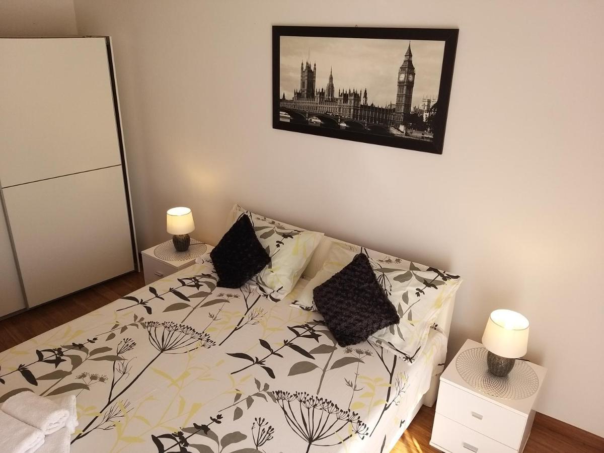 3 Bedroom Apartment With Terrace And Free Parking Split Exterior foto